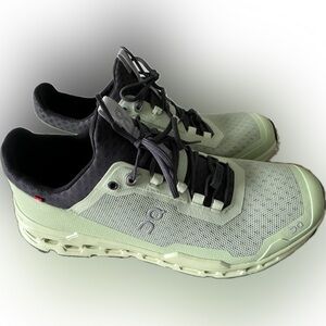 Oncloud Cloudultra -vine/meadow size 9 women